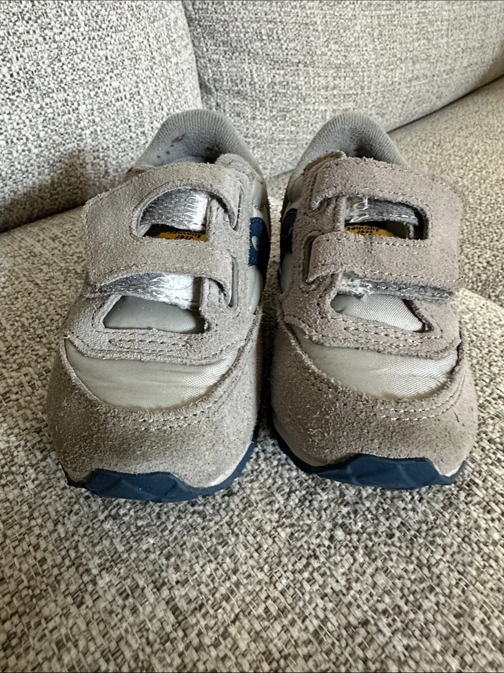 Baby/Toddler Velcro Saucony sneakers